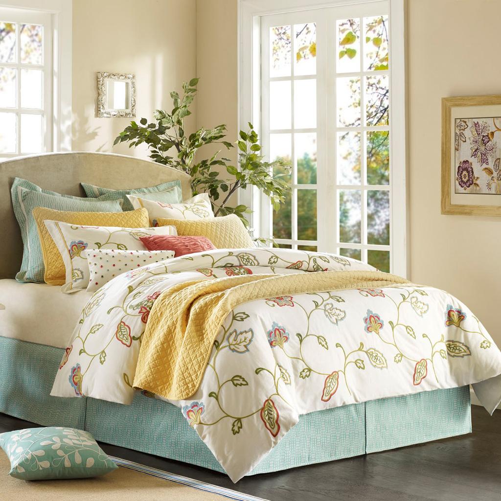 Asian comforter style