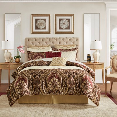 Olliix Julius 4 Piece Comforter Set Burgundy