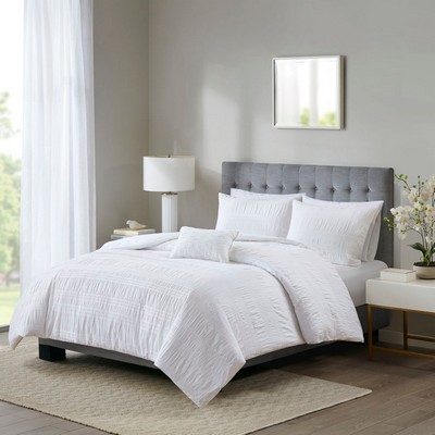 Olliix Nicolette 4 Piece Cotton Seersucker Duvet Cover Set White