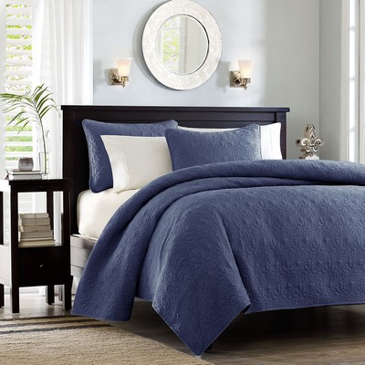 Olliix Quebec Reversible Quilt Set Navy