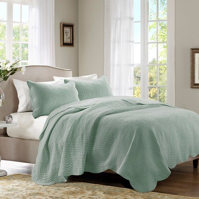 Olliix Tuscany 3 Piece Reversible Scalloped Edge Quilt Set Seafoam